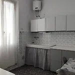Monilia Apartments * Moneglia