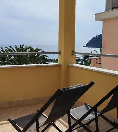 Monilia Appartamento Moneglia