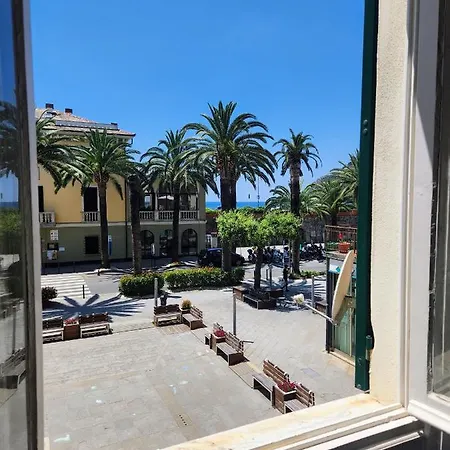 Monilia * 莫内利亚