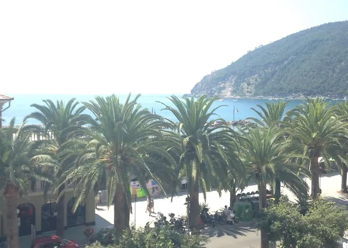 Monilia * Moneglia